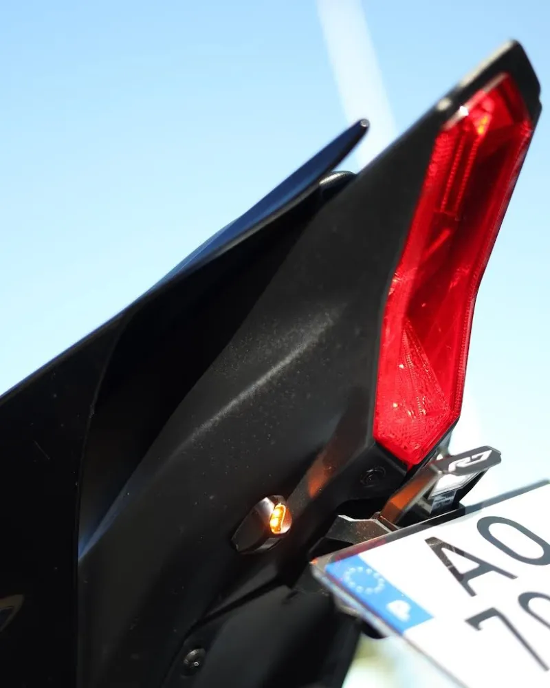 Yamaha R7 Full extras