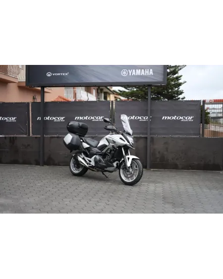 Honda NC750X DCT Branca