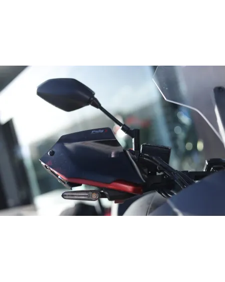 Yamaha Tracer 7 Vermelha