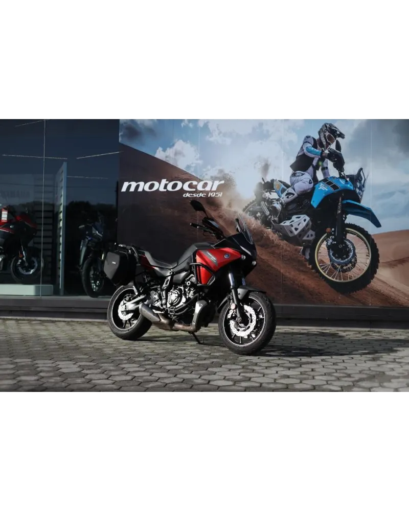 Yamaha Tracer 7 Vermelha