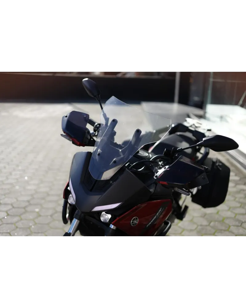 Yamaha Tracer 7 Vermelha