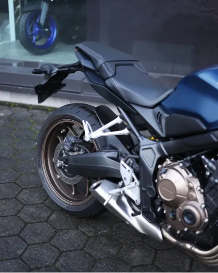 Honda CB650R 2022 – 25.525 km – Naked 4 Cilindros – Motocar Vila das Aves | Santo Tirso Porto