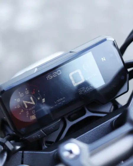 Honda CB650R 2022 – 25.525 km – Naked 4 Cilindros – Motocar Vila das Aves | Santo Tirso Porto