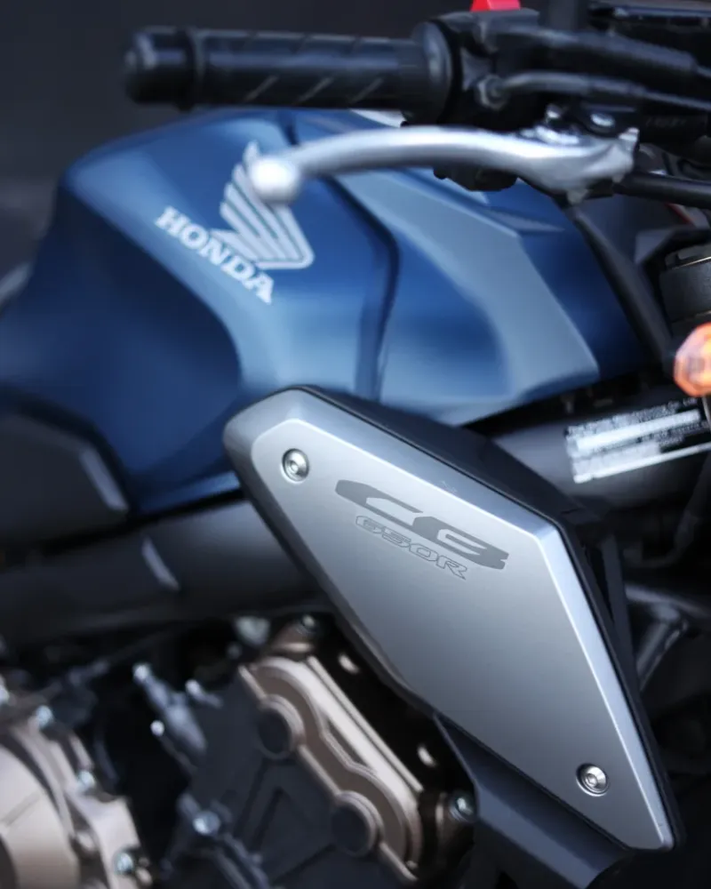 Honda CB650R 2022 – 25.525 km – Naked 4 Cilindros – Motocar Vila das Aves | Santo Tirso Porto