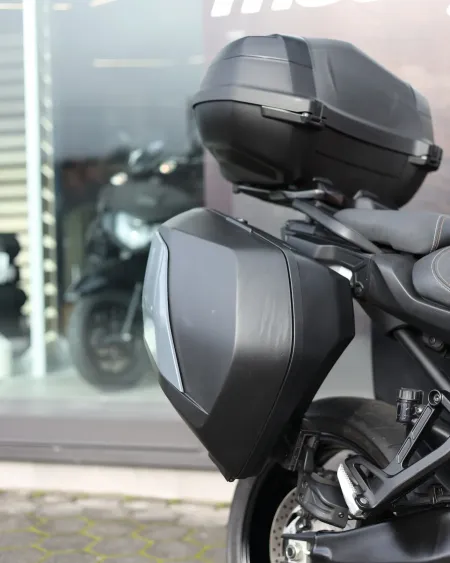 Yamaha Tracer 9 GT+ 2024 – 15.423 km – Top Case 50L – Motocar Vila das Aves | Santo Tirso Porto