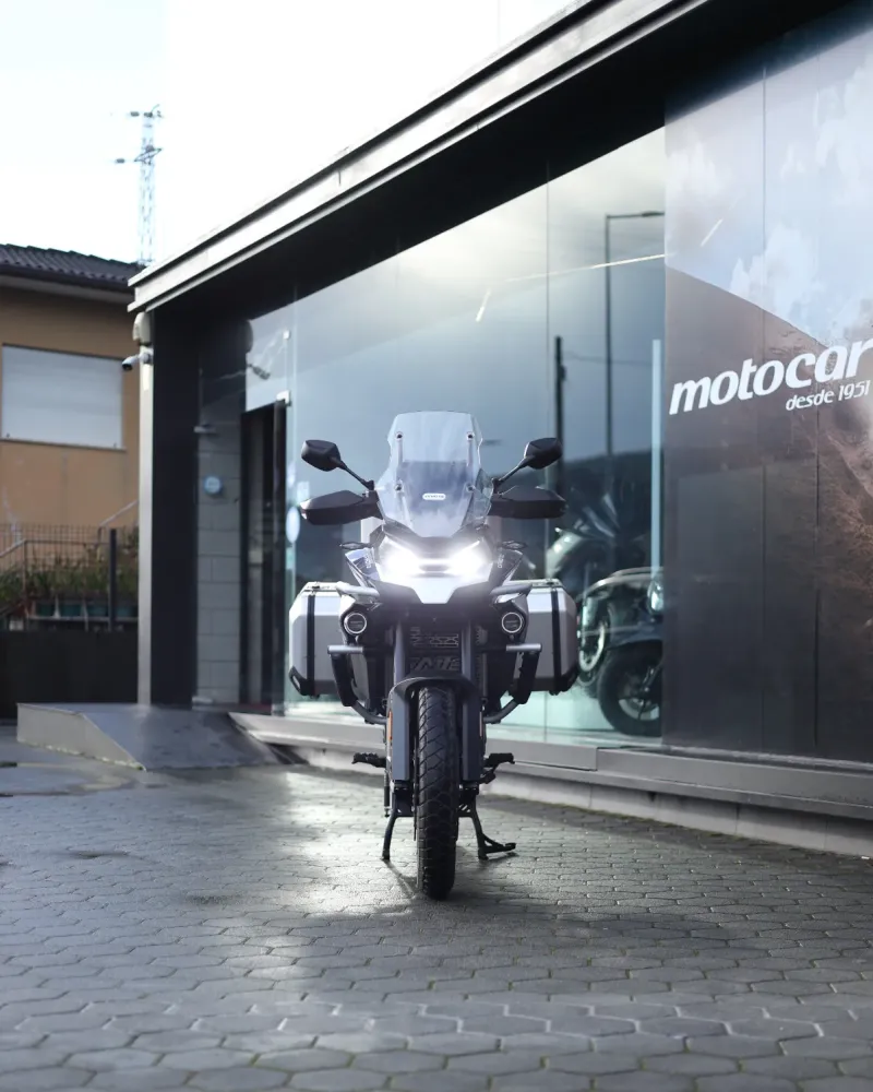CFMOTO 800MT Explorer 2025 – 789 km – Como Nova – Motocar Vila das Aves | Santo Tirso Porto