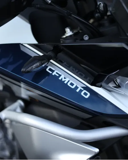 CFMOTO 800MT Explorer 2025 – 789 km – Como Nova – Motocar Vila das Aves | Santo Tirso Porto