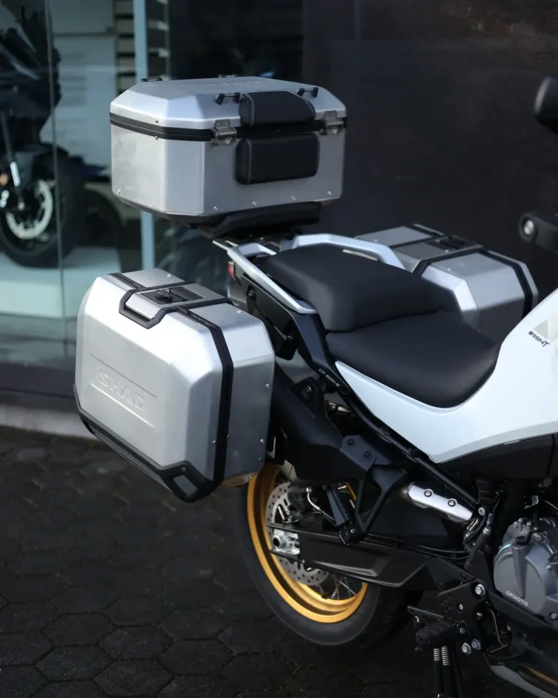 CFMOTO 800MT Explorer 2025 – 789 km – Como Nova – Motocar Vila das Aves | Santo Tirso Porto