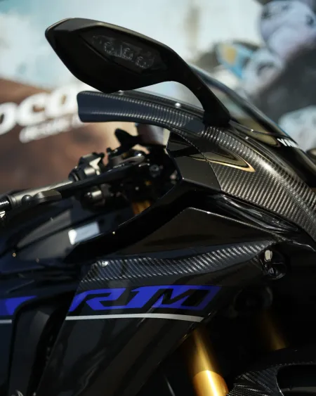 Yamaha YZF-R1 M — Nova 0 km | Últimas 2 Unidades | Motocar