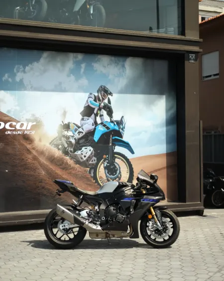Yamaha YZF-R1 M — Nova 0 km | Últimas 2 Unidades | Motocar