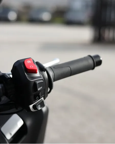 Yamaha TMAX TECH MAX