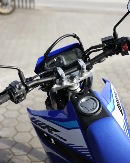 Yamaha WR125R 2026 Nova – Enduro 125cc – Motocar Vila das Aves | Santo Tirso Porto
