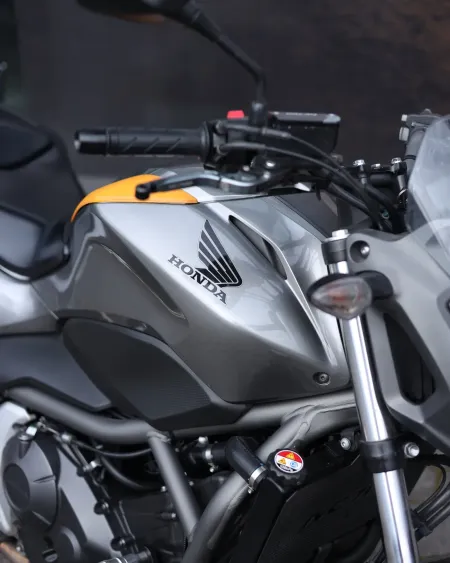 Honda NC700S 2013 | 42.510 km | Naked Económica e Fiável | Motocar Vila das Aves (Santo Tirso, Porto)