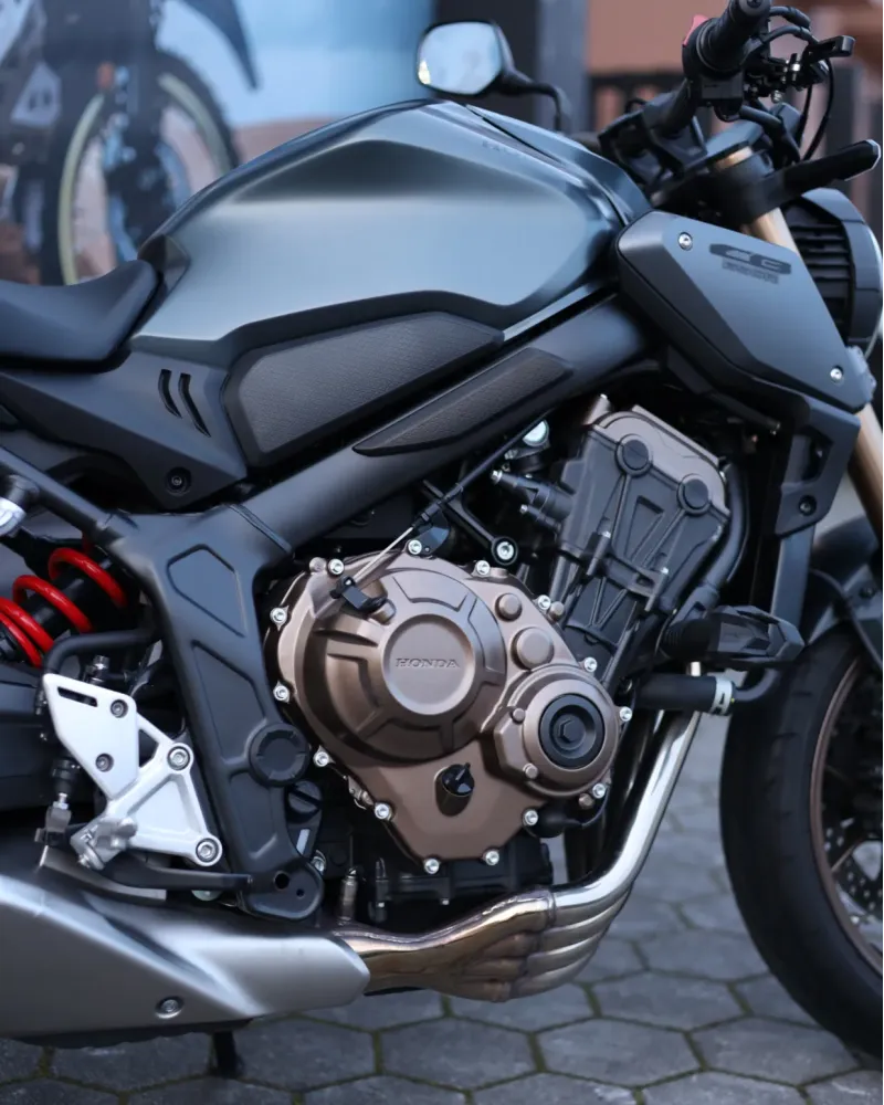 Honda CB650R 2023 | 5.450 km | Naked Neo Sports Café | Motocar Vila das Aves (Santo Tirso, Porto)