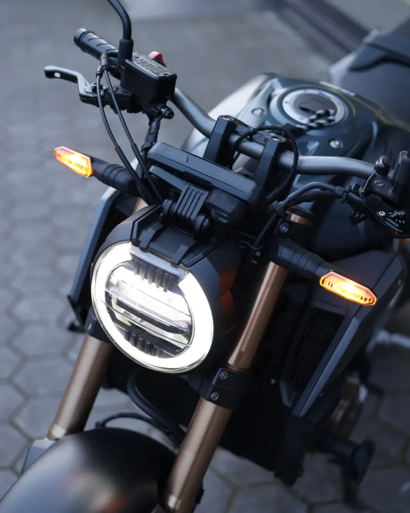 Honda CB650R 2023 | 5.450 km | Naked Neo Sports Café | Motocar Vila das Aves (Santo Tirso, Porto)