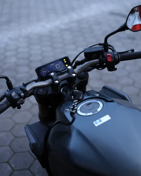 Honda CB650R 2023 | 5.450 km | Naked Neo Sports Café | Motocar Vila das Aves (Santo Tirso, Porto)