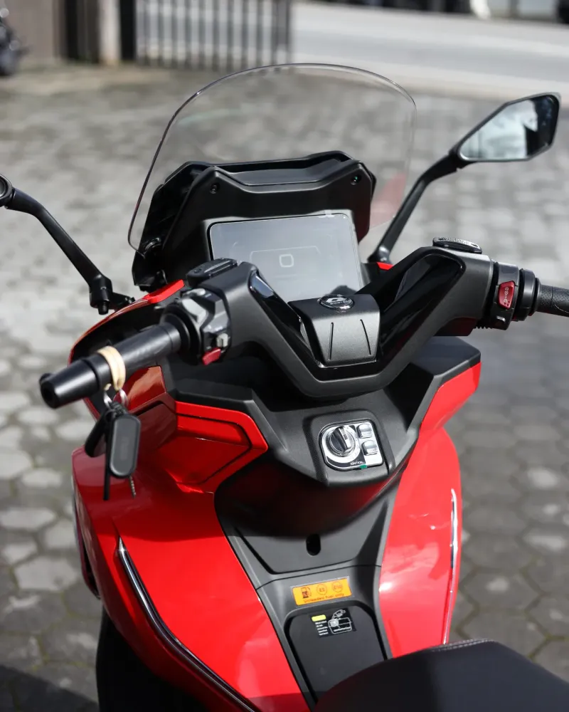 QJMotor Fort 125N 2026 – Scooter 125cc Nova – Motocar Vila das Aves | Santo Tirso Porto