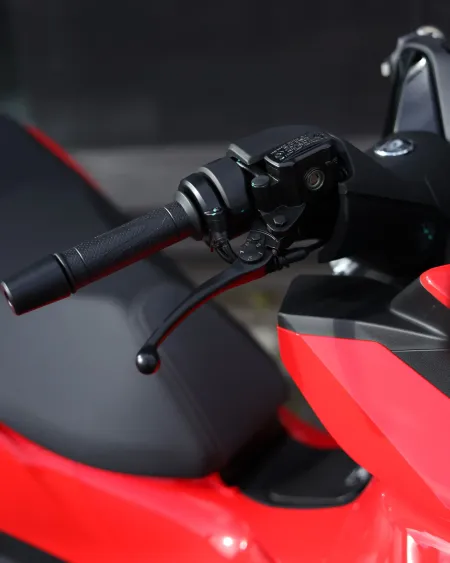 QJMotor Fort 125N 2026 – Scooter 125cc Nova – Motocar Vila das Aves | Santo Tirso Porto