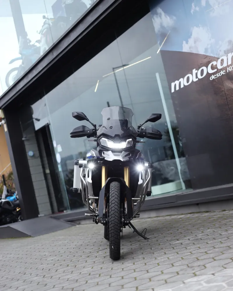 VOGE 900 DSX 2024 | Pack 3 Malas | 22.130 km | Adventure Premium | Motocar Vila das Aves