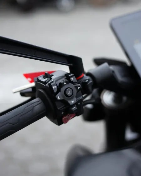 CFMOTO 800NK 2023 – 35.490 km – Naked 799cc – Motocar Vila das Aves | Santo Tirso Porto