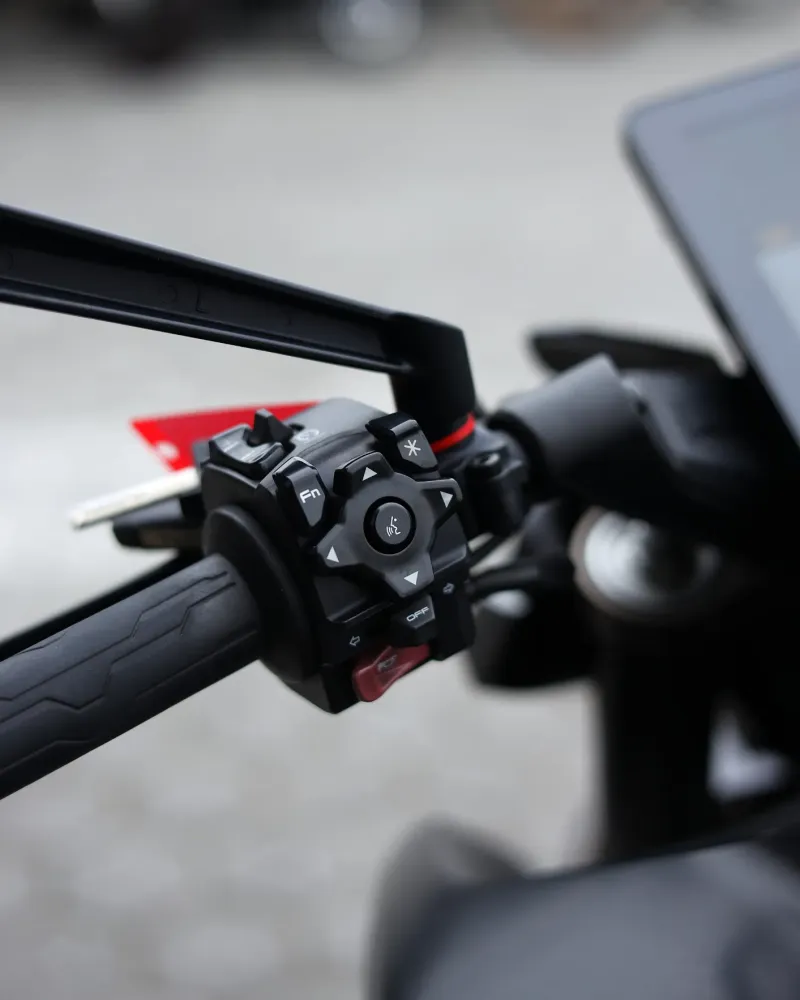 CFMOTO 800NK 2023 – 35.490 km – Naked 799cc – Motocar Vila das Aves | Santo Tirso Porto