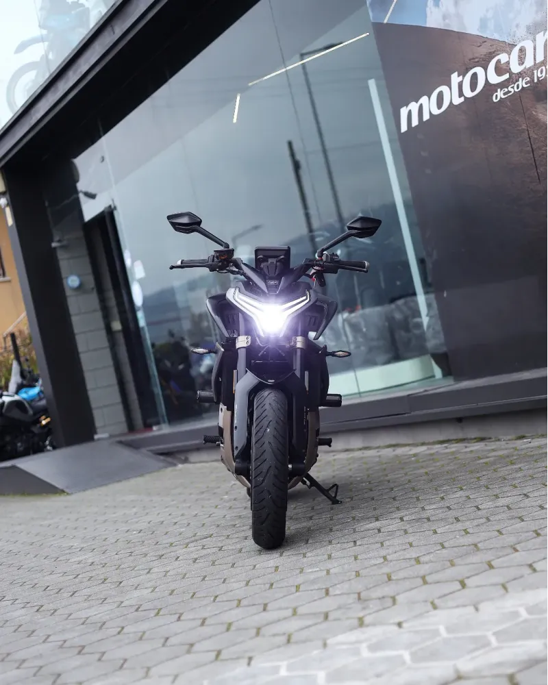 CFMOTO 800NK 2023 – 35.490 km – Naked 799cc – Motocar Vila das Aves | Santo Tirso Porto