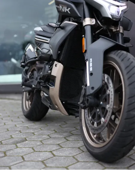 CFMOTO 800NK 2023 – 35.490 km – Naked 799cc – Motocar Vila das Aves | Santo Tirso Porto