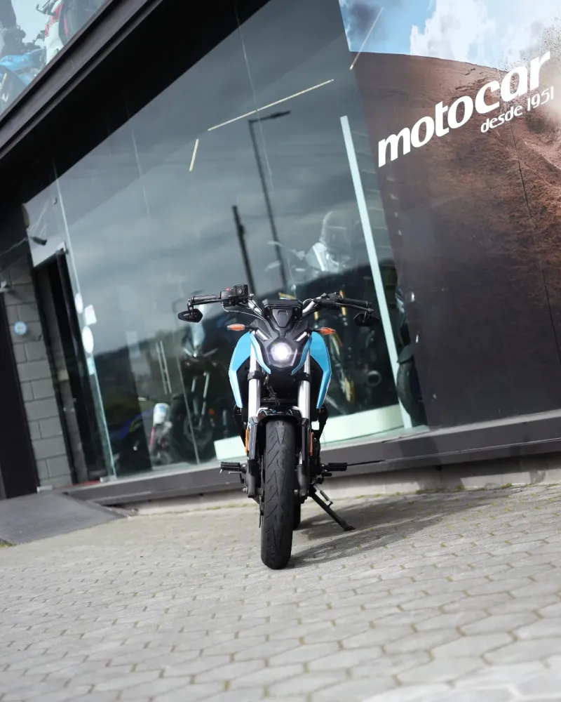 VOGE 125R 2023 – 10.708 km – Naked 125cc Moderna – Motocar Vila das Aves | Santo Tirso Porto