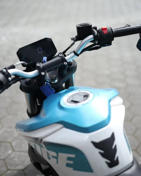 VOGE 125R 2023 – 10.708 km – Naked 125cc Moderna – Motocar Vila das Aves | Santo Tirso Porto