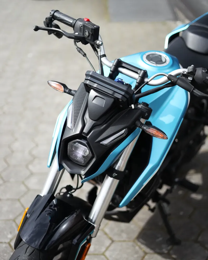 VOGE 125R 2023 – 10.708 km – Naked 125cc Moderna – Motocar Vila das Aves | Santo Tirso Porto