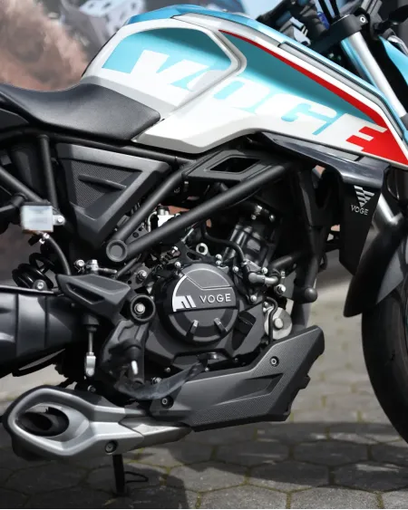 VOGE 125R 2023 – 10.708 km – Naked 125cc Moderna – Motocar Vila das Aves | Santo Tirso Porto