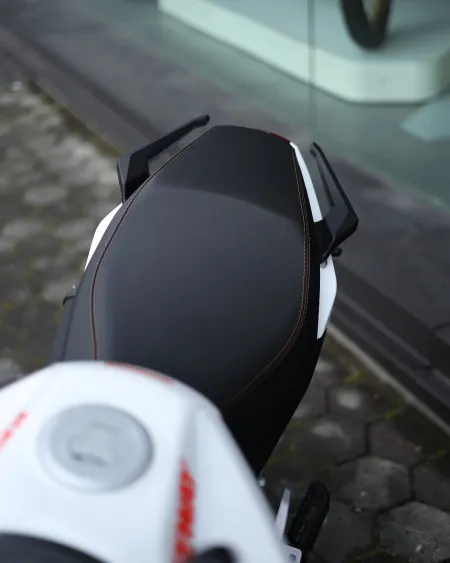 Keeway RKS 125 2026 Nova – Naked 125cc Económica – Motocar Vila das Aves | Santo Tirso Porto