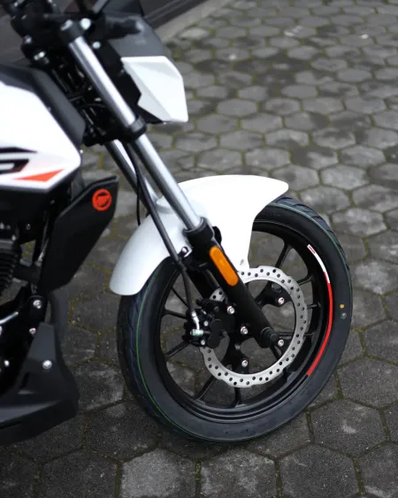 Keeway RKS 125 2026 Nova – Naked 125cc Económica – Motocar Vila das Aves | Santo Tirso Porto