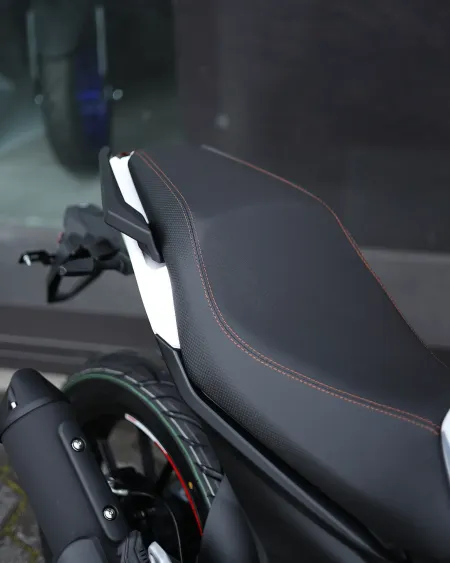 Keeway RKS 125 2026 Nova – Naked 125cc Económica – Motocar Vila das Aves | Santo Tirso Porto