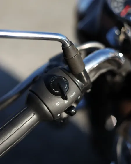 Royal Enfield Classic 350 2022 – 9.616 km – Estilo Clássico – Motocar Vila das Aves | Santo Tirso Porto