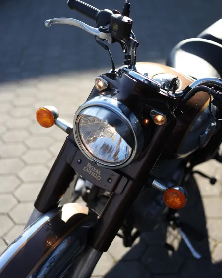 Royal Enfield Classic 350 2022 – 9.616 km – Estilo Clássico – Motocar Vila das Aves | Santo Tirso Porto