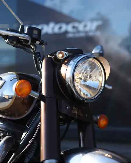 Royal Enfield Classic 350 2022 – 9.616 km – Estilo Clássico – Motocar Vila das Aves | Santo Tirso Porto