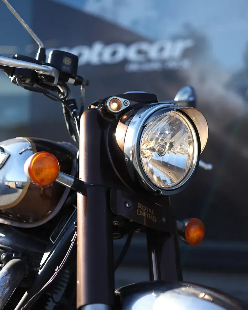 Royal Enfield Classic 350 2022 – 9.616 km – Estilo Clássico – Motocar Vila das Aves | Santo Tirso Porto