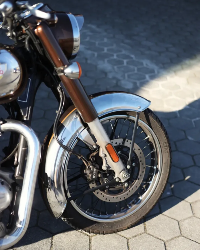 Royal Enfield Classic 350 2022 – 9.616 km – Estilo Clássico – Motocar Vila das Aves | Santo Tirso Porto