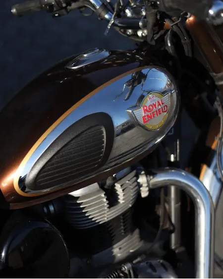 Royal Enfield Classic 350 2022 – 9.616 km – Estilo Clássico – Motocar Vila das Aves | Santo Tirso Porto