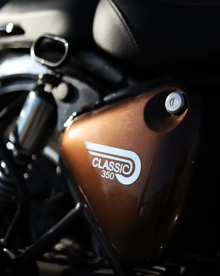 Royal Enfield Classic 350 2022 – 9.616 km – Estilo Clássico – Motocar Vila das Aves | Santo Tirso Porto