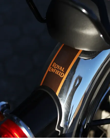 Royal Enfield Classic 350 2022 – 9.616 km – Estilo Clássico – Motocar Vila das Aves | Santo Tirso Porto