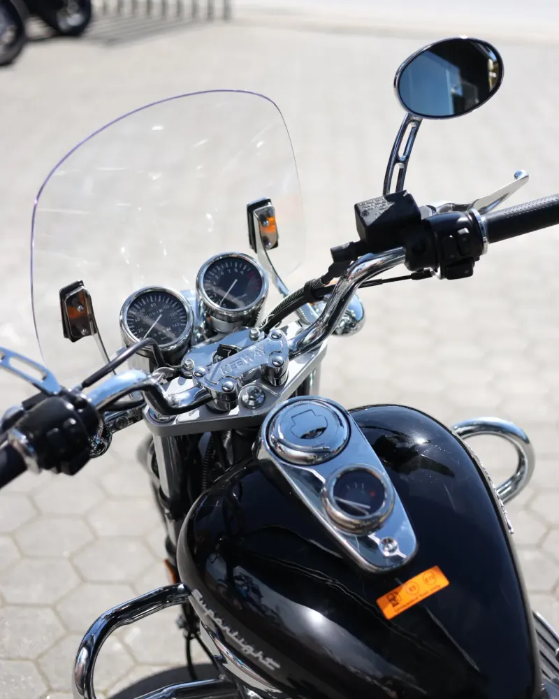 Keeway Superlight Standard Edition 2026 Nova – Custom 125cc – Motocar Vila das Aves | Santo Tirso Porto