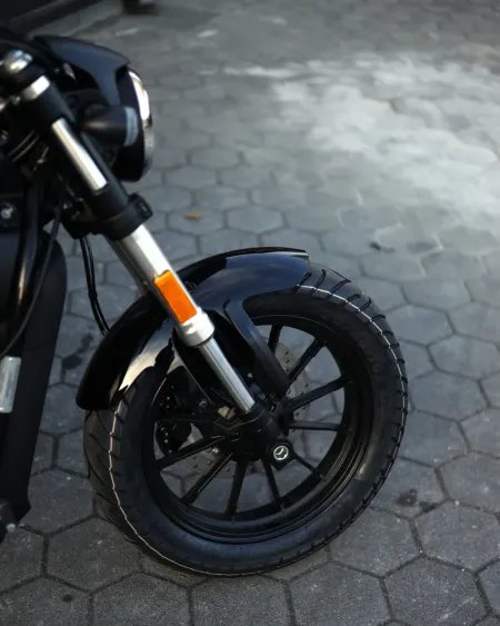 QJ Motor SRV 12 2026 Nova – Custom 125cc – Motocar Vila das Aves | Santo Tirso Porto