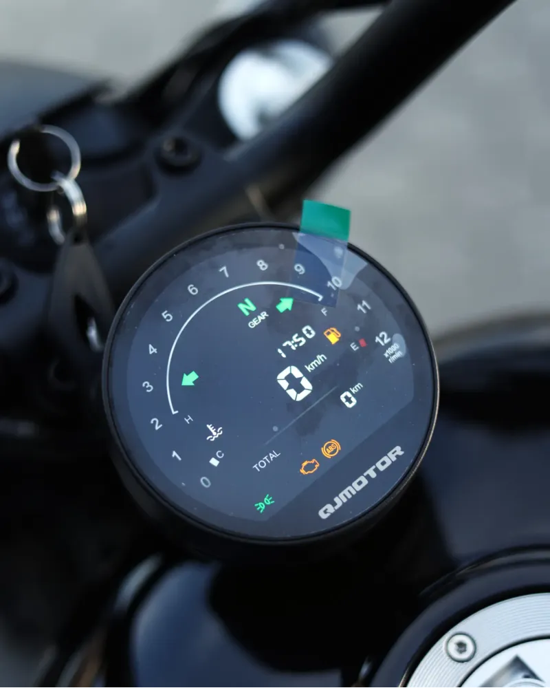 QJ Motor SRV 12 2026 Nova – Custom 125cc – Motocar Vila das Aves | Santo Tirso Porto