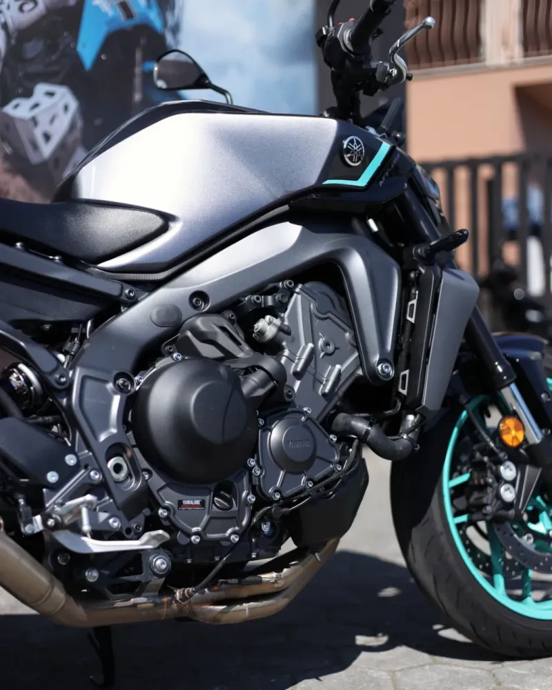 Yamaha MT-09 Y-AMT 2024 – 4.207 km – Transmissão Automática – Motocar Vila das Aves | Santo Tirso Porto