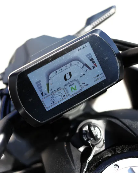 Morbidelli C1002V 2025 – 1.332 km – Cruiser Premium – Motocar Vila das Aves | Santo Tirso Porto