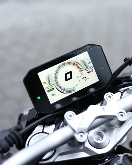 VOGE 625R 2026 Nova – Naked 650cc – Motocar Vila das Aves | Santo Tirso Porto