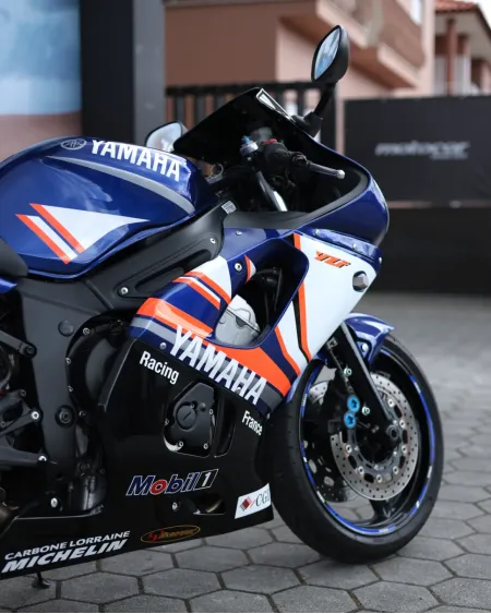 Yamaha YZF-R6 1999 – 27.708 km – Supersport Clássica – Motocar Vila das Aves | Santo Tirso Porto