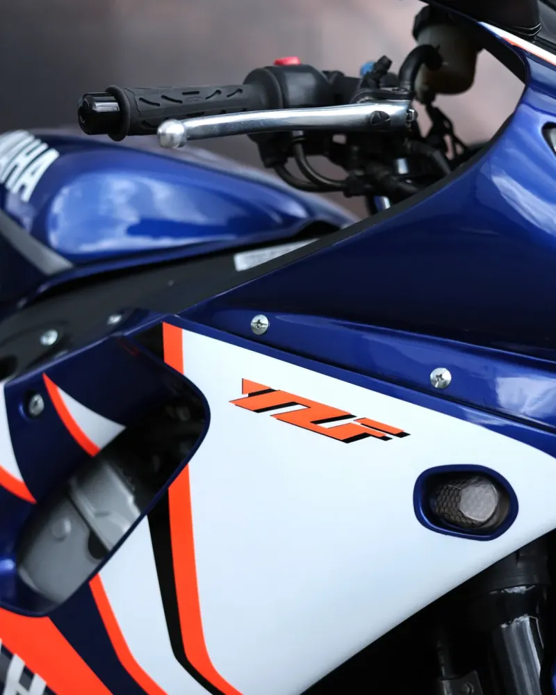 Yamaha YZF-R6 1999 – 27.708 km – Supersport Clássica – Motocar Vila das Aves | Santo Tirso Porto